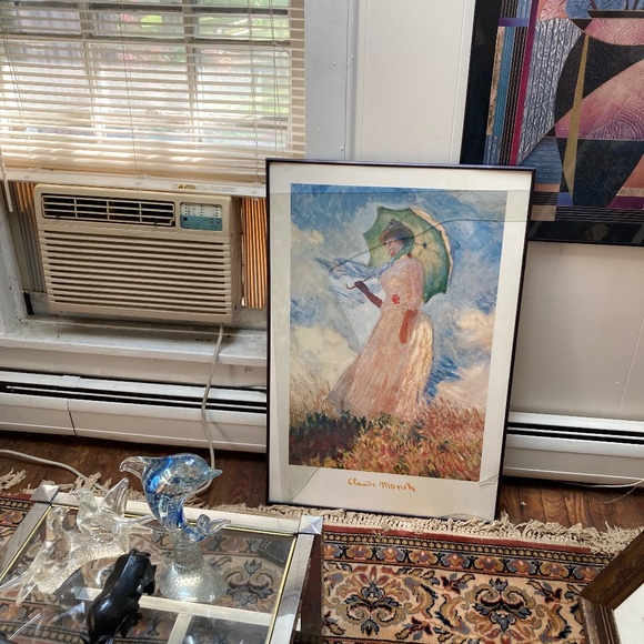 Print Beautiful Woman Walking In The Rain - Picture 1 of 3